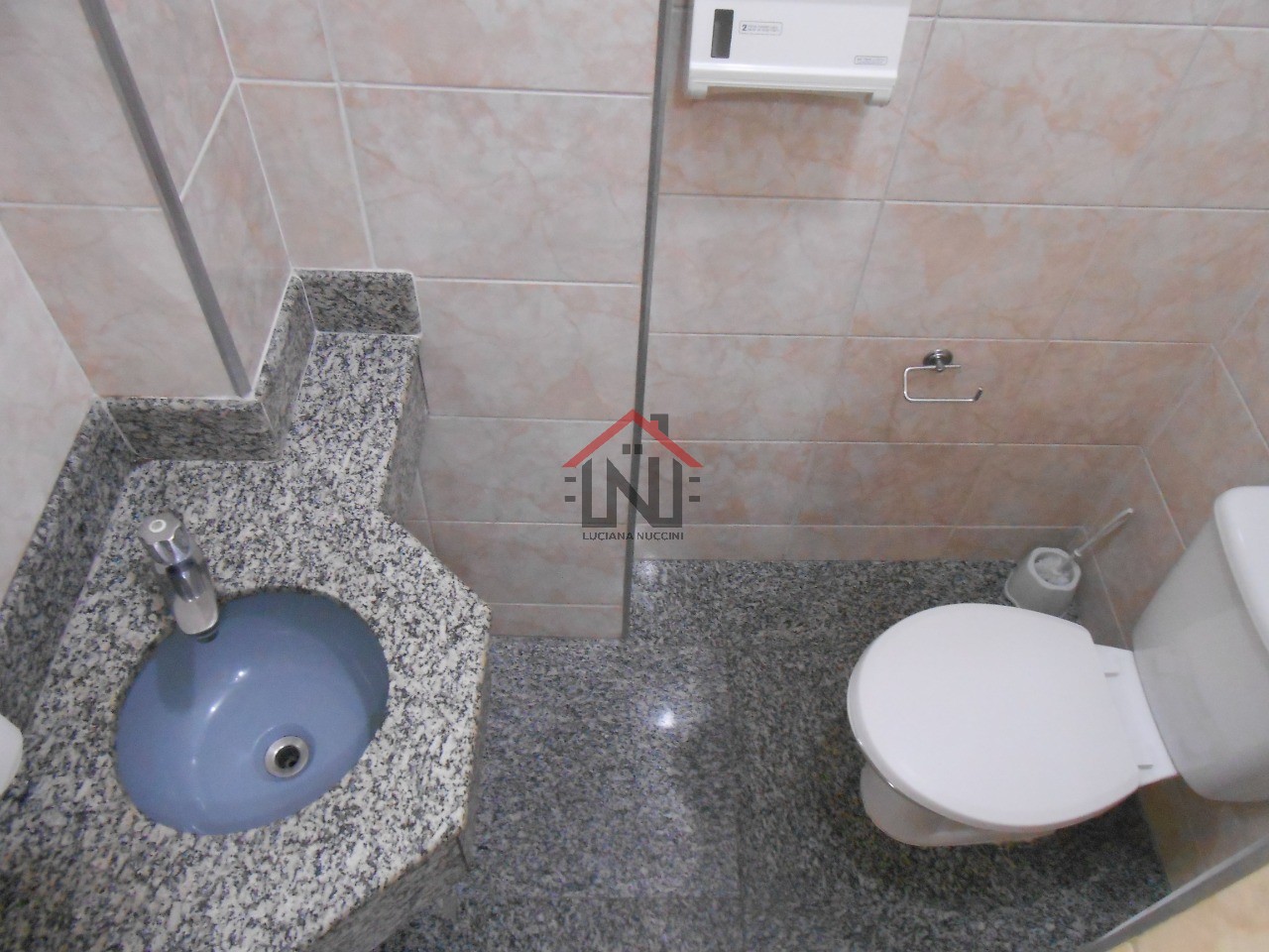 Excelente oportunidade de locação: Apartamento comercial de 155m² com 1 banheiro no Centro de São Paulo-SP!