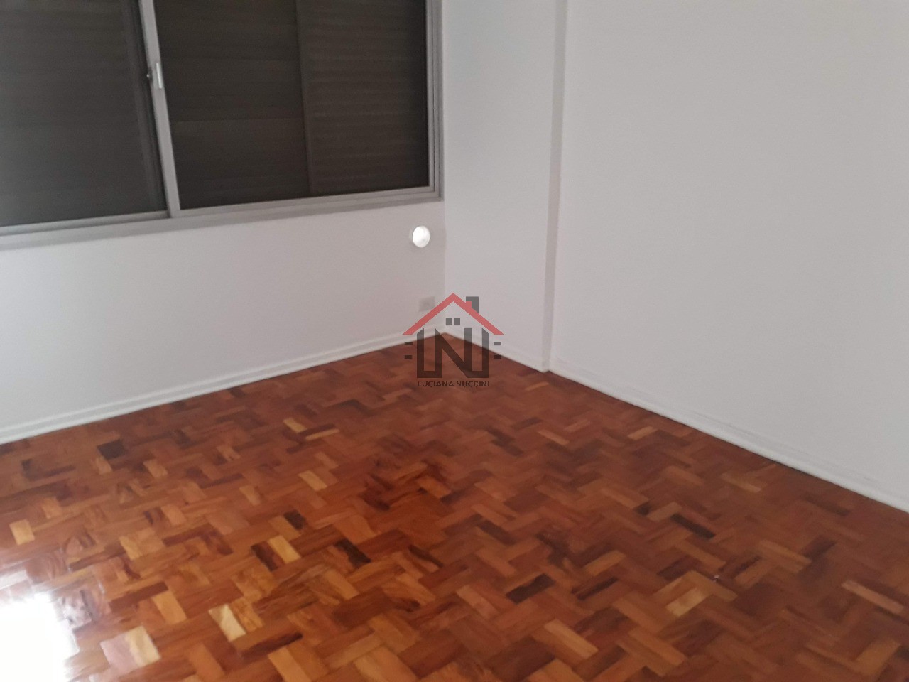 Apartamento à venda em São Paulo-SP, na Vila Nova Conceição: 3 quartos, 1 suíte, 2 banheiros, 2 vagas de garagem, 150m²!