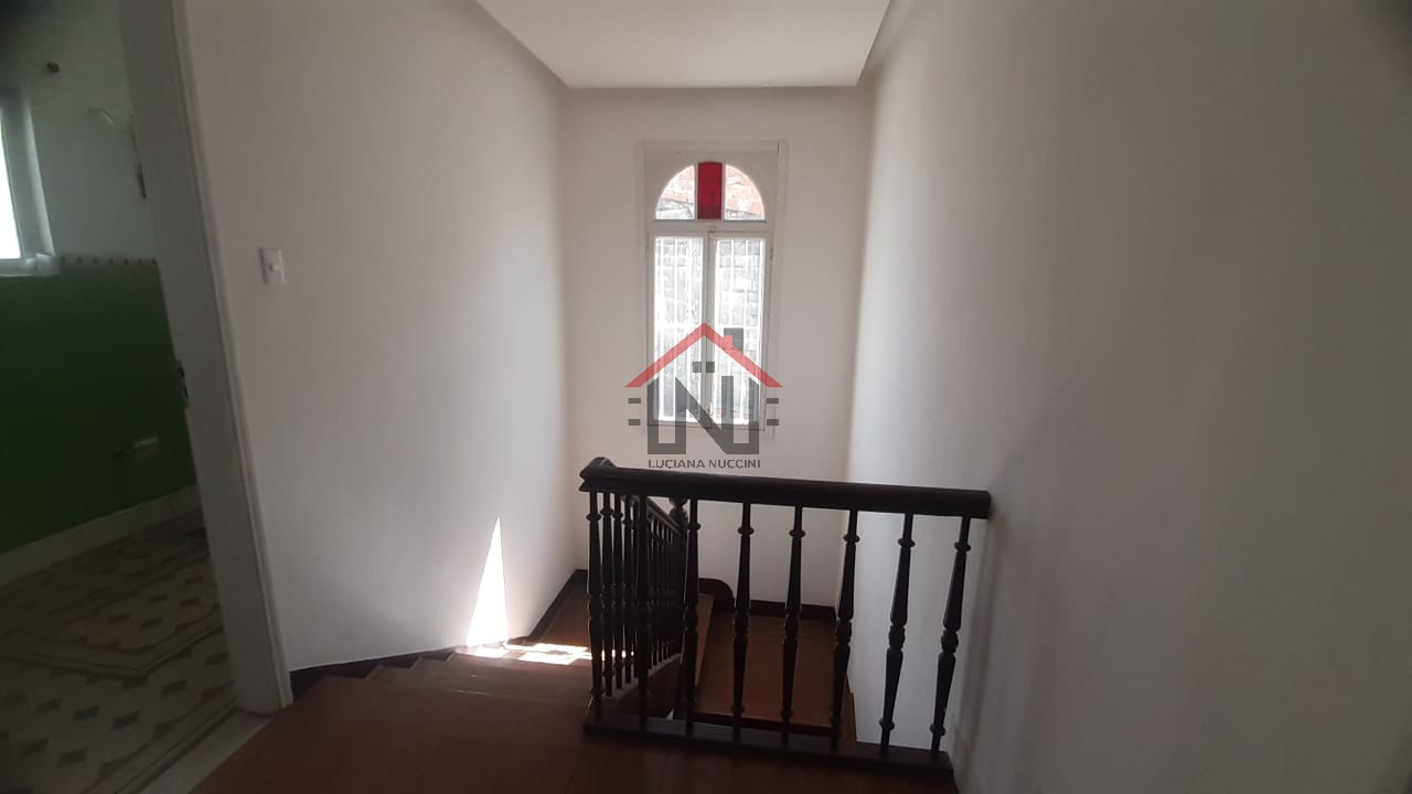 Excelente oportunidade: Casa à venda no Ipiranga, São Paulo-SP, com 3 quartos, 2 salas, 2 banheiros, 3 vagas de garagem e 170,00 m².