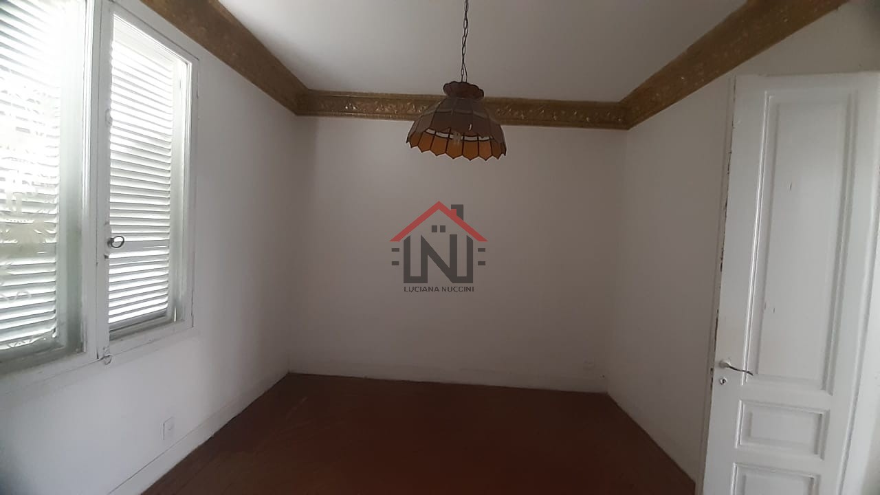 Excelente oportunidade: Casa à venda no Ipiranga, São Paulo-SP, com 3 quartos, 2 salas, 2 banheiros, 3 vagas de garagem e 170,00 m².