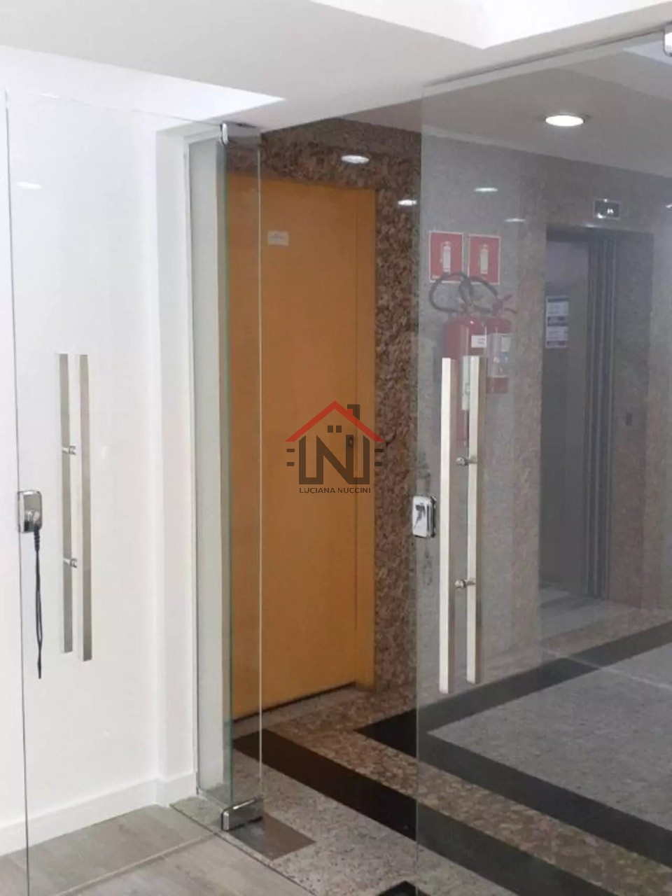 Conjunto Comercial na Vila Olímpia - São Paulo-SP Venda ou Locação 4 banheiros, 2 vagas, 90m²