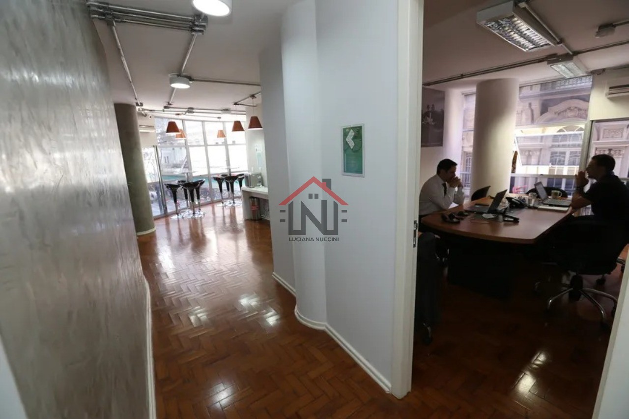 Oportunidade única: Conjunto Comercial de 330m² na Vila Fachini, São Paulo-SP, para locação!