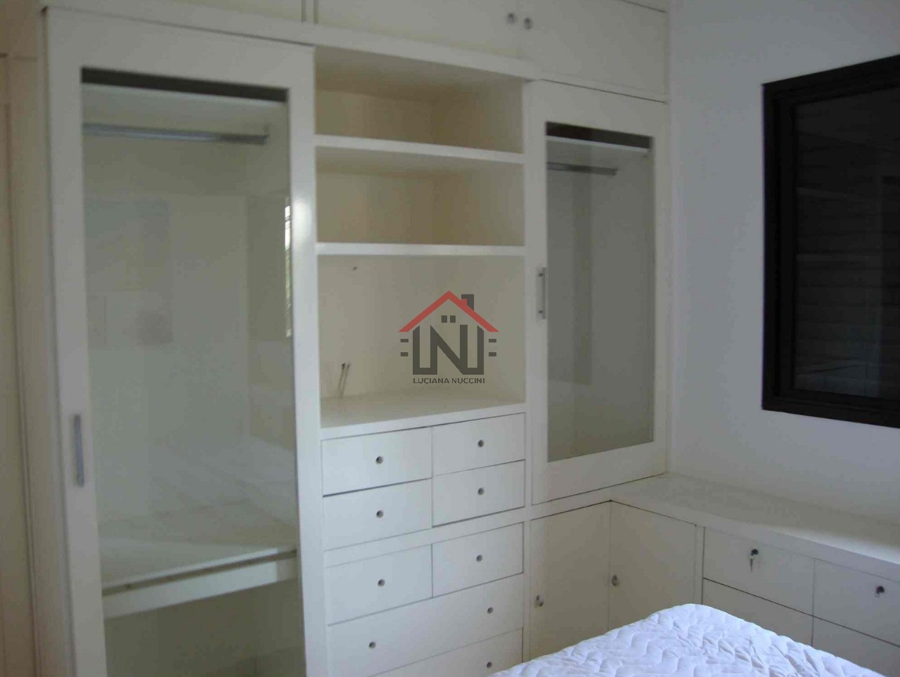 Aluguel de Apartamento no Morumbi, São Paulo-SP: 1 quarto, 1 sala, 1 banheiro, 1 vaga, 45 m² de área
