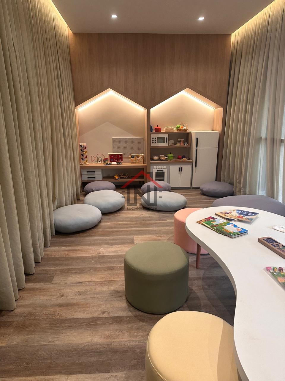 Apartamento à venda em São Paulo, Jardim Aurélia: 3 quartos, 2 salas, 3 banheiros, 2 vagas, 132m² de área. Imperdível!