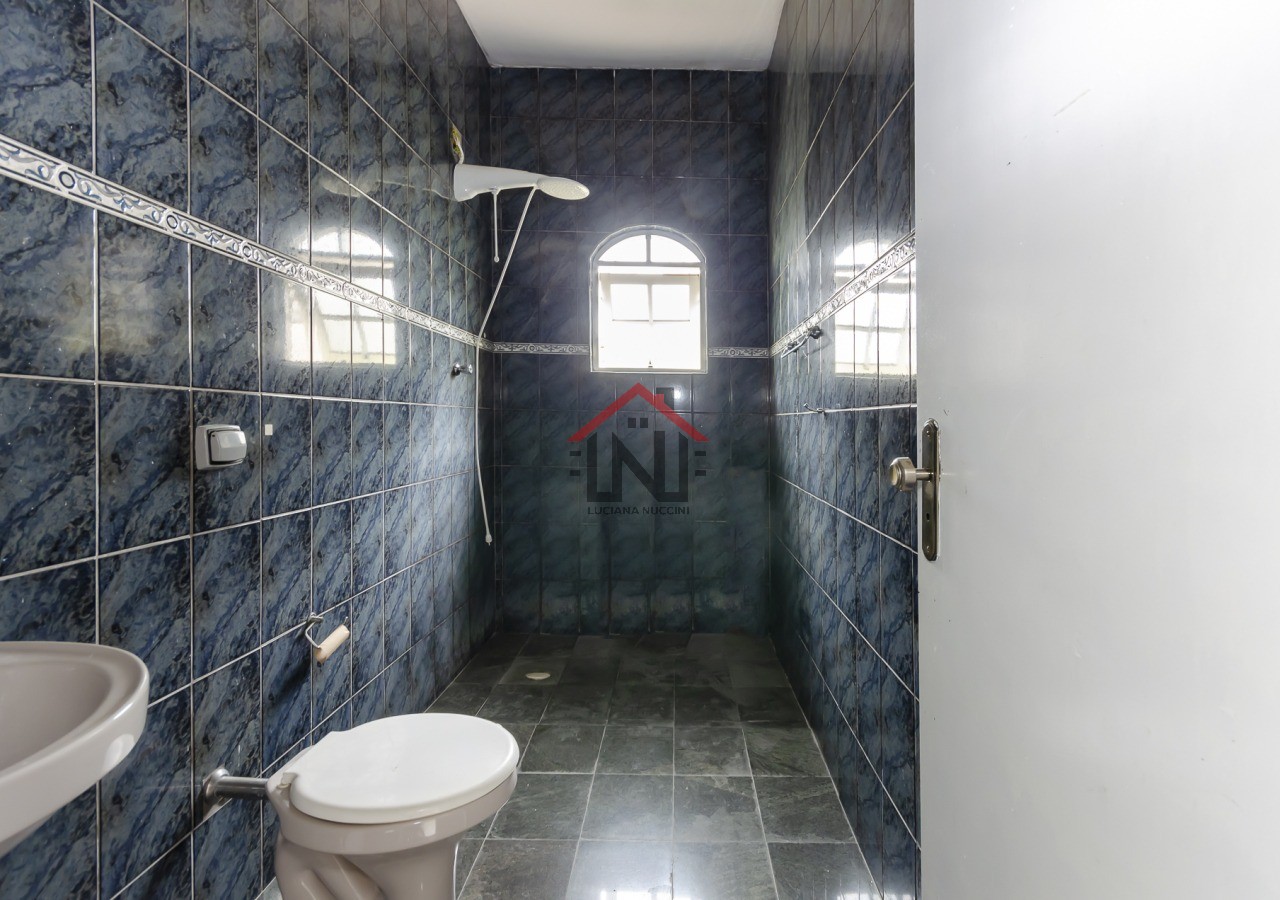 Aluguel de Casa com 3 Quartos e 1 Suíte na Vila Romana, São Paulo-SP: Espaço e Conforto em 230m²!