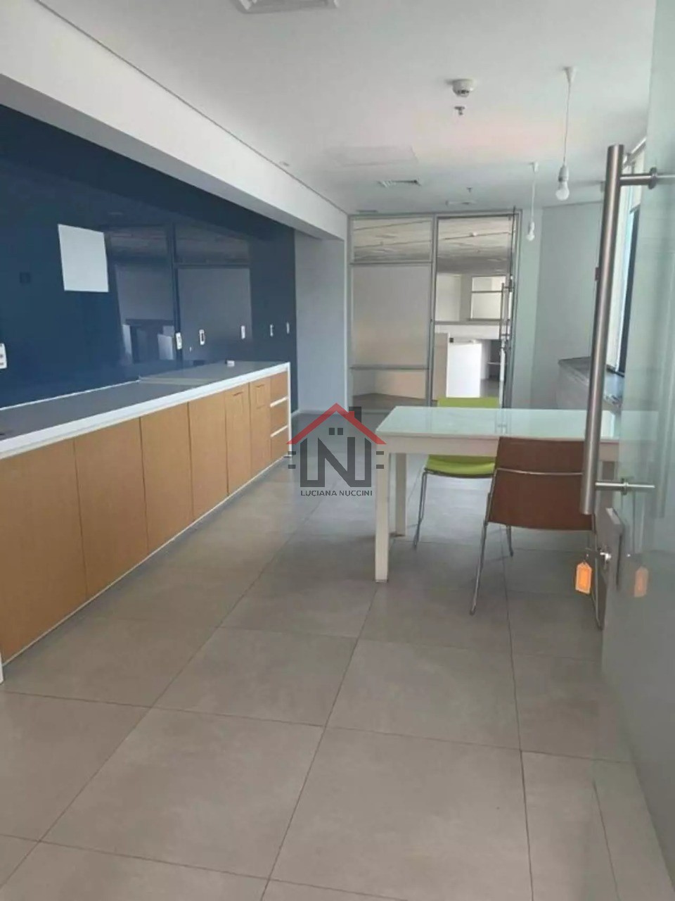 Aluguel de Conjunto Comercial Premium em Pinheiros, São Paulo: 18 banheiros, 42 vagas, 1.550m² de Área!