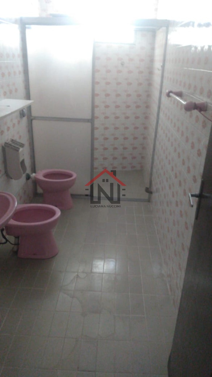 Imperdível oportunidade de casa para venda ou locação em São Paulo-SP, Vila Moraes: 4 quartos, 1 suíte, 1 sala, 4 banheiros, 3 vagas de garagem, 406,25 m²!
