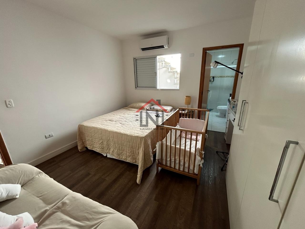 Imperdível Casa à Venda na Vila Mariana, São Paulo-SP: 3 Quartos, 3 Suítes, 1 Sala, 4 Banheiros, 6 Vagas de Garagem, 243m².