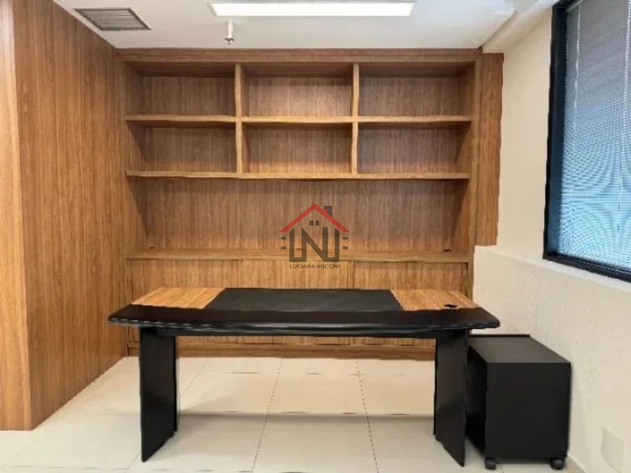 Conjunto Comercial para Locação em São Paulo-SP, Bairro Cerqueira César: 2 Salas, 2 Vagas, 31m² - Imperdível!