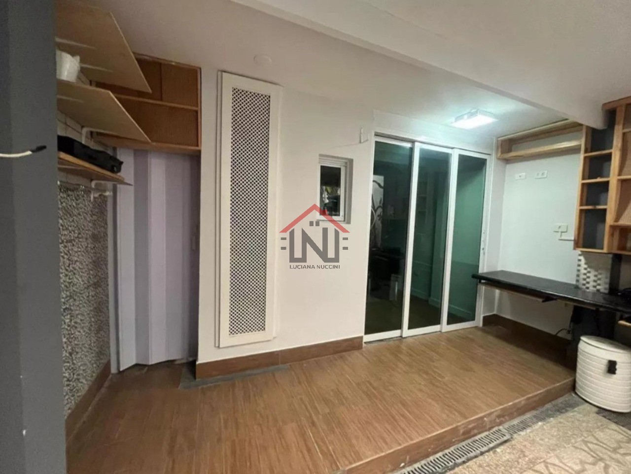 Imperdível: Casa à venda no Brooklin, São Paulo-SP - 2 quartos, 2 suítes, 1 sala, 3 banheiros, 1 vaga, 136m².