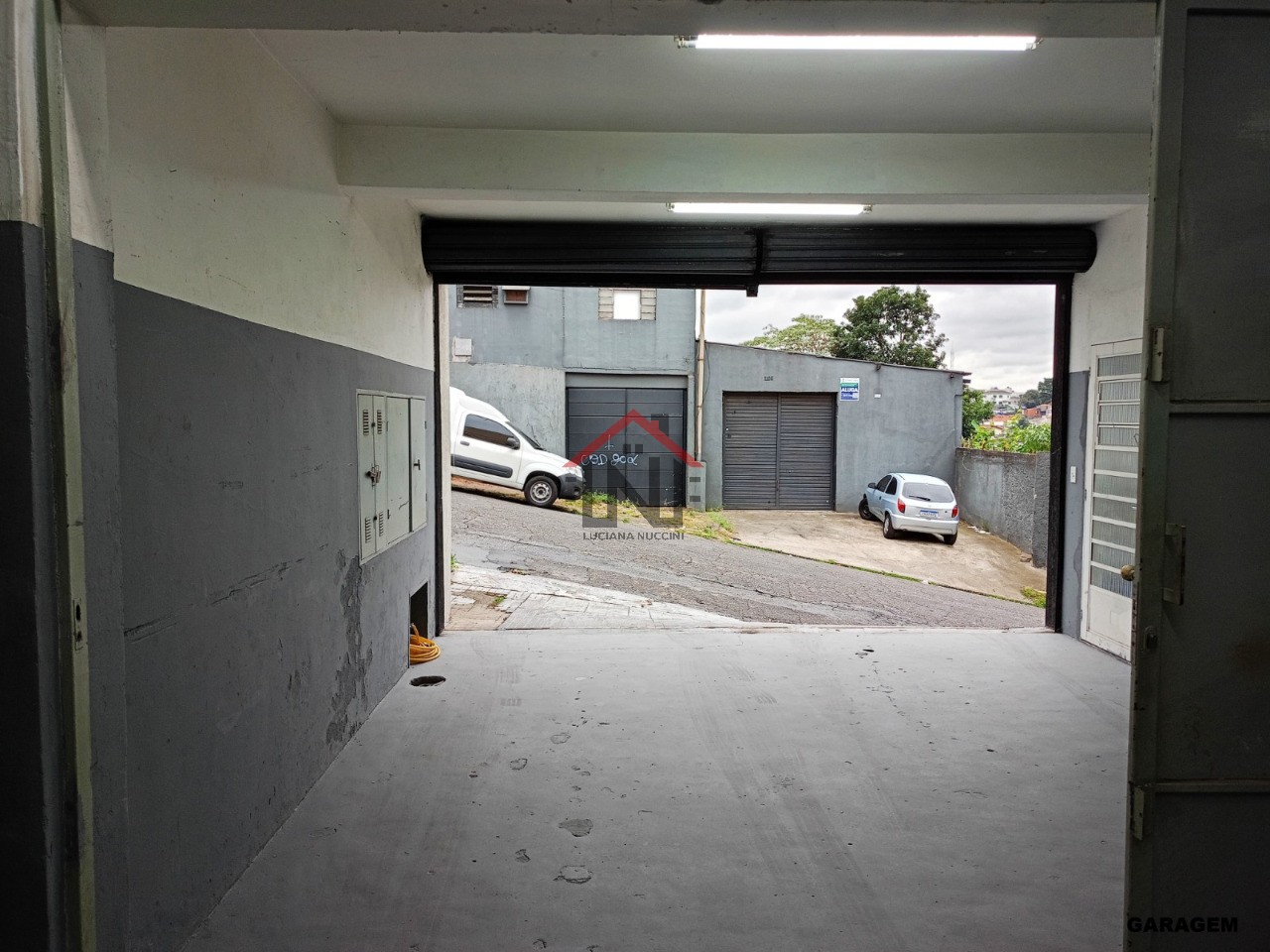 Conjunto Comercial Industrial para Venda ou Locação - Vila Moraes, São Paulo-SP: 2 Salas, 3 Banheiros, 2 Vagas, 700m².