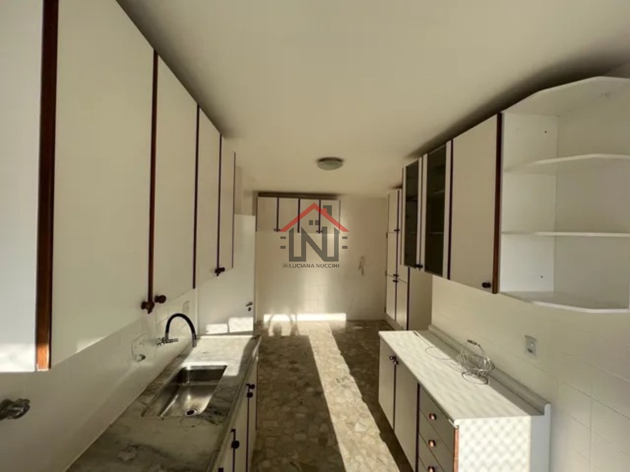 Apartamento para locação na Vila Mariana, São Paulo-SP: 2 quartos, 2 banheiros, 1 vaga de garagem, 76m² de área. Venha conhecer!