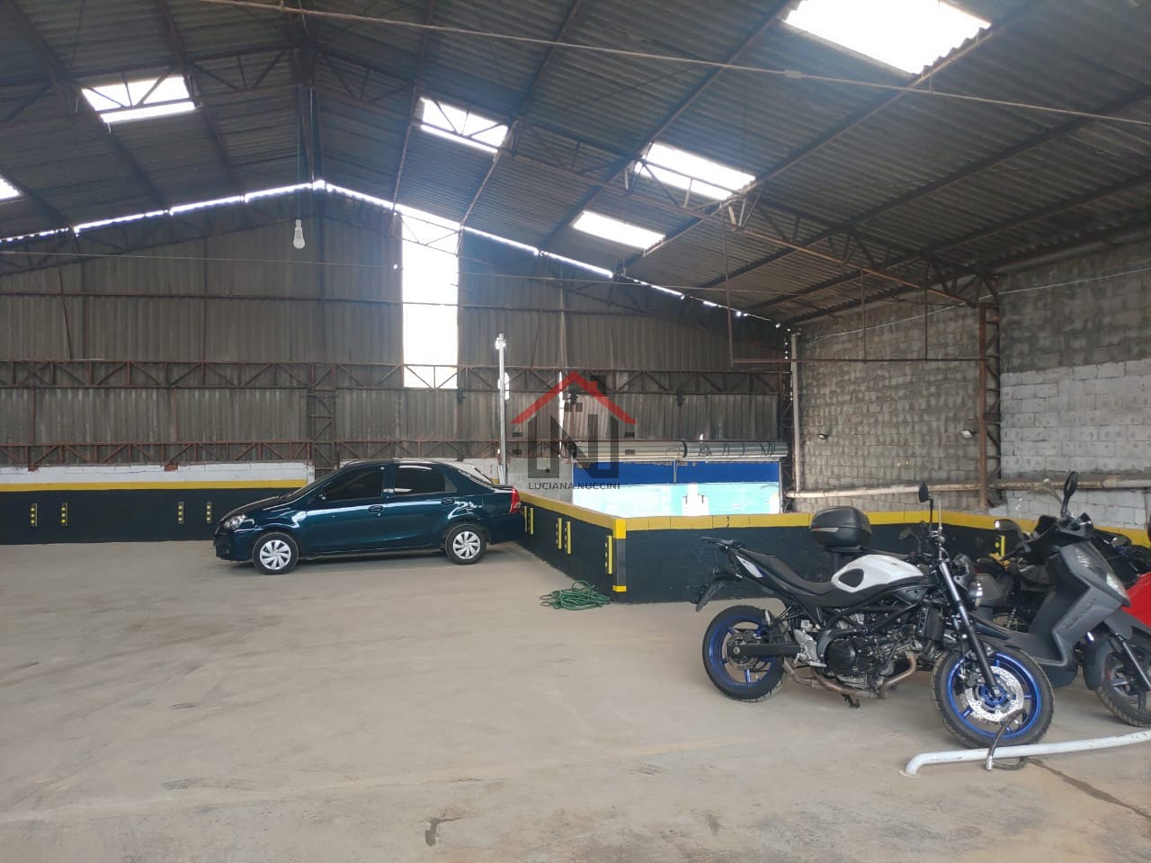 Galpão comercial de 440m² à venda ou locação no jardim jabaq