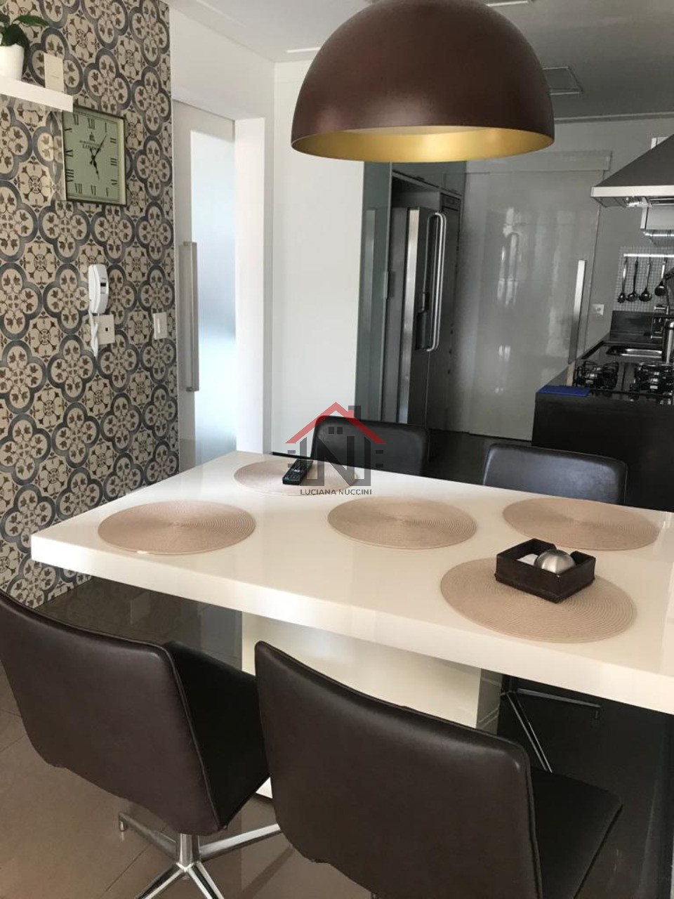 Viva com conforto e elegância em um apartamento de 3 suítes na Vila Mariana, São Paulo-SP!
