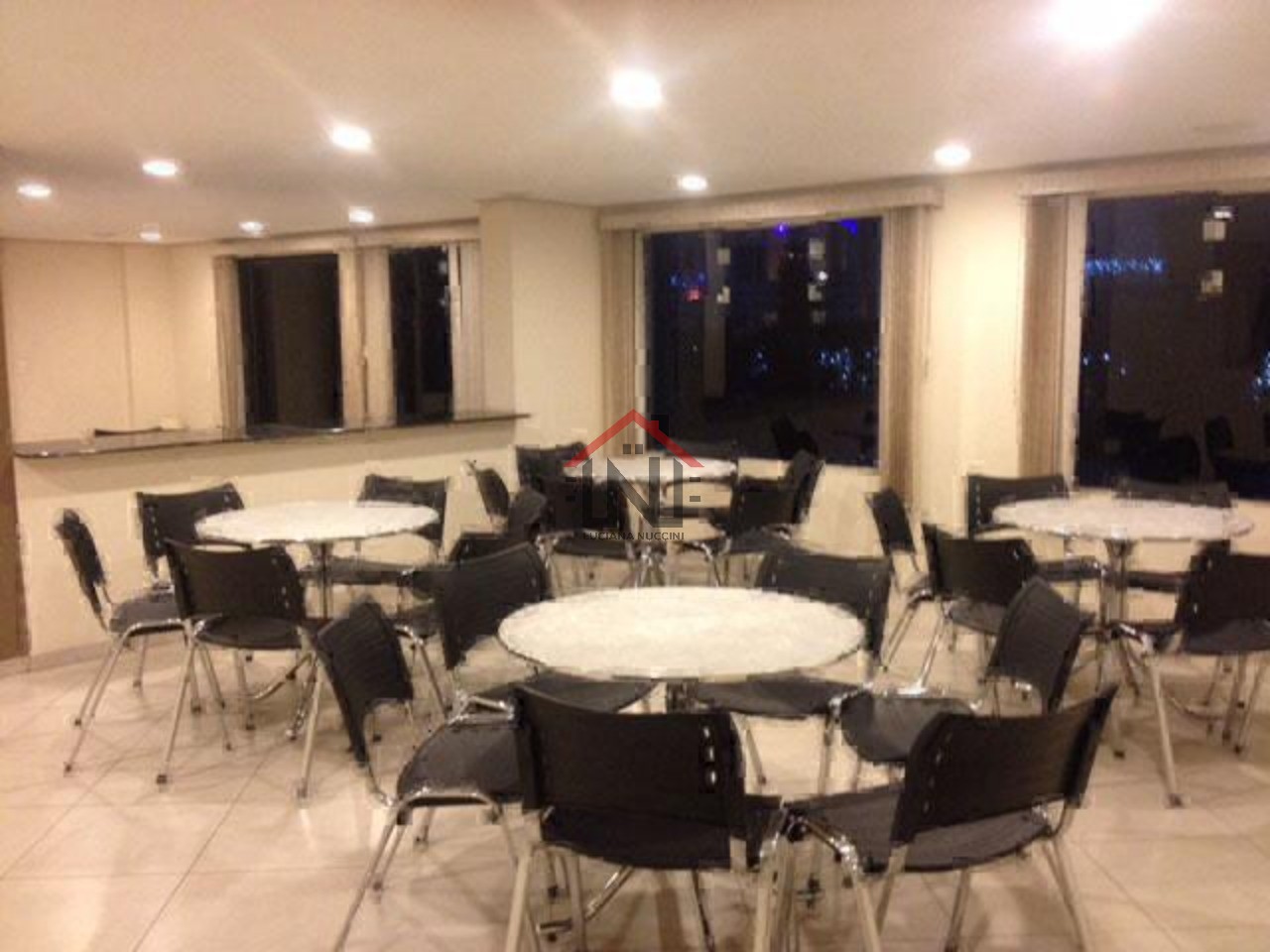 Cobertura para locação com 3 quartos e 160m² em Pinheiros, São Paulo-SP.
