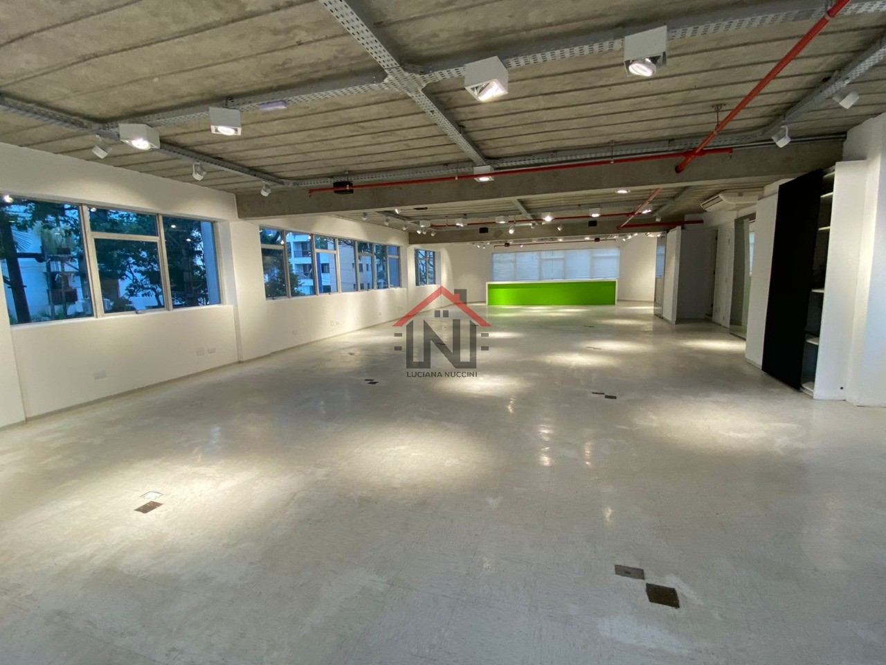 Conjunto Comercial de Alto Padrão na Vila Olímpia, São Paulo-SP: Espaço Ideal para o Sucesso do seu Negócio!
