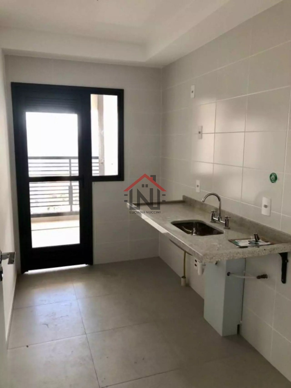 Excelente oportunidade: Apartamento de 3 quartos com suíte e 2 vagas no Jardim das Acácias, São Paulo-SP!