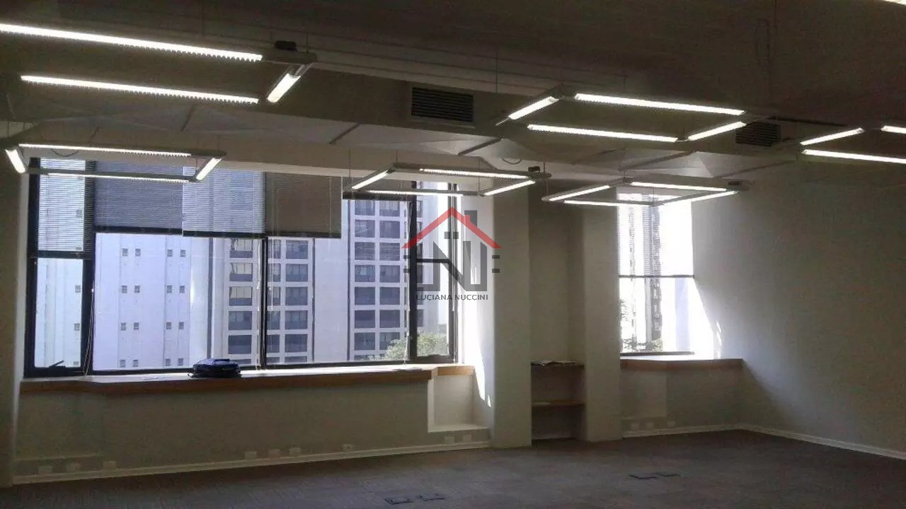 Conjunto comercial de alto padrão na cidade monções: 7 banhe