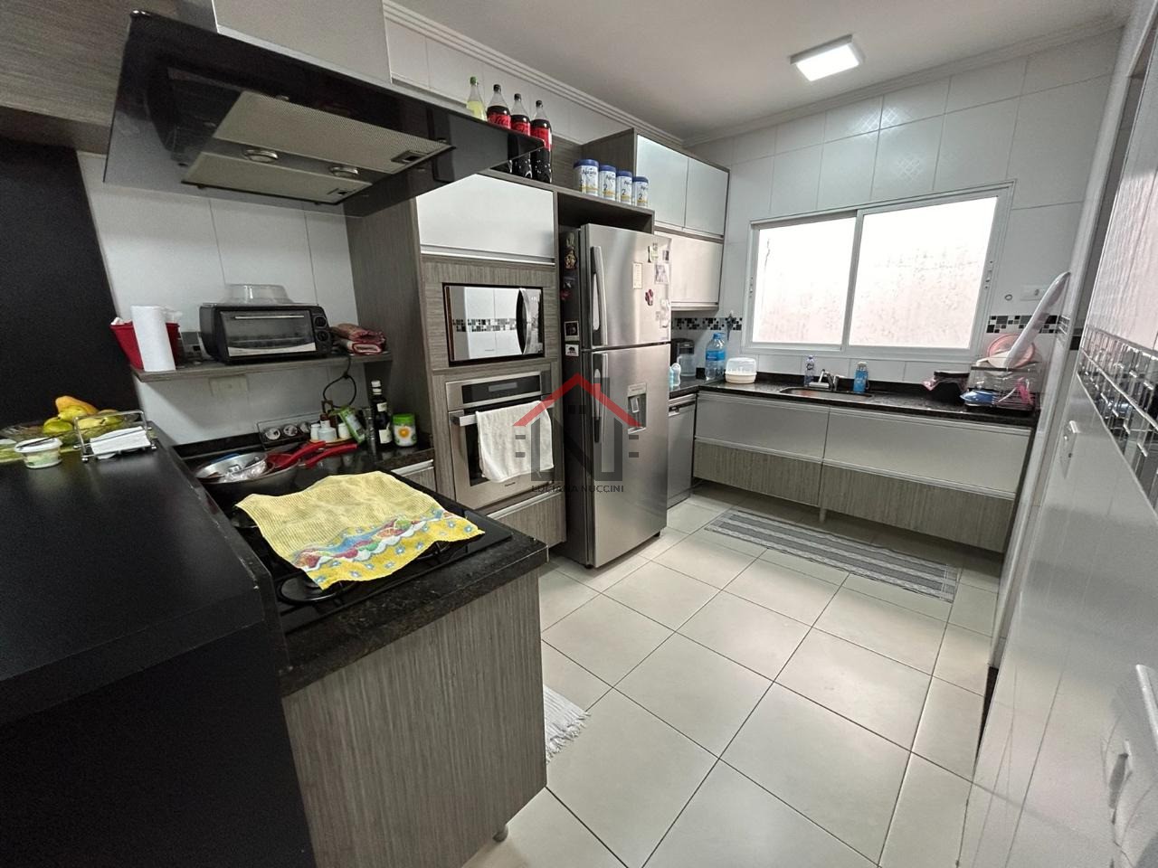 Imperdível Casa à Venda na Vila Mariana, São Paulo-SP: 3 Quartos, 3 Suítes, 1 Sala, 4 Banheiros, 6 Vagas de Garagem, 243m².