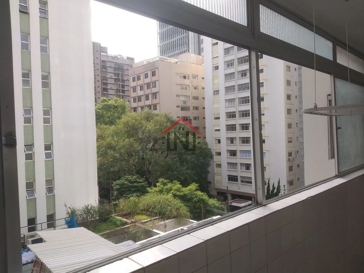 Apartamento à venda em São Paulo-SP, Jardim Paulista: 2 quartos, 2 banheiros, 94m² de área. Aproveite essa oportunidade!