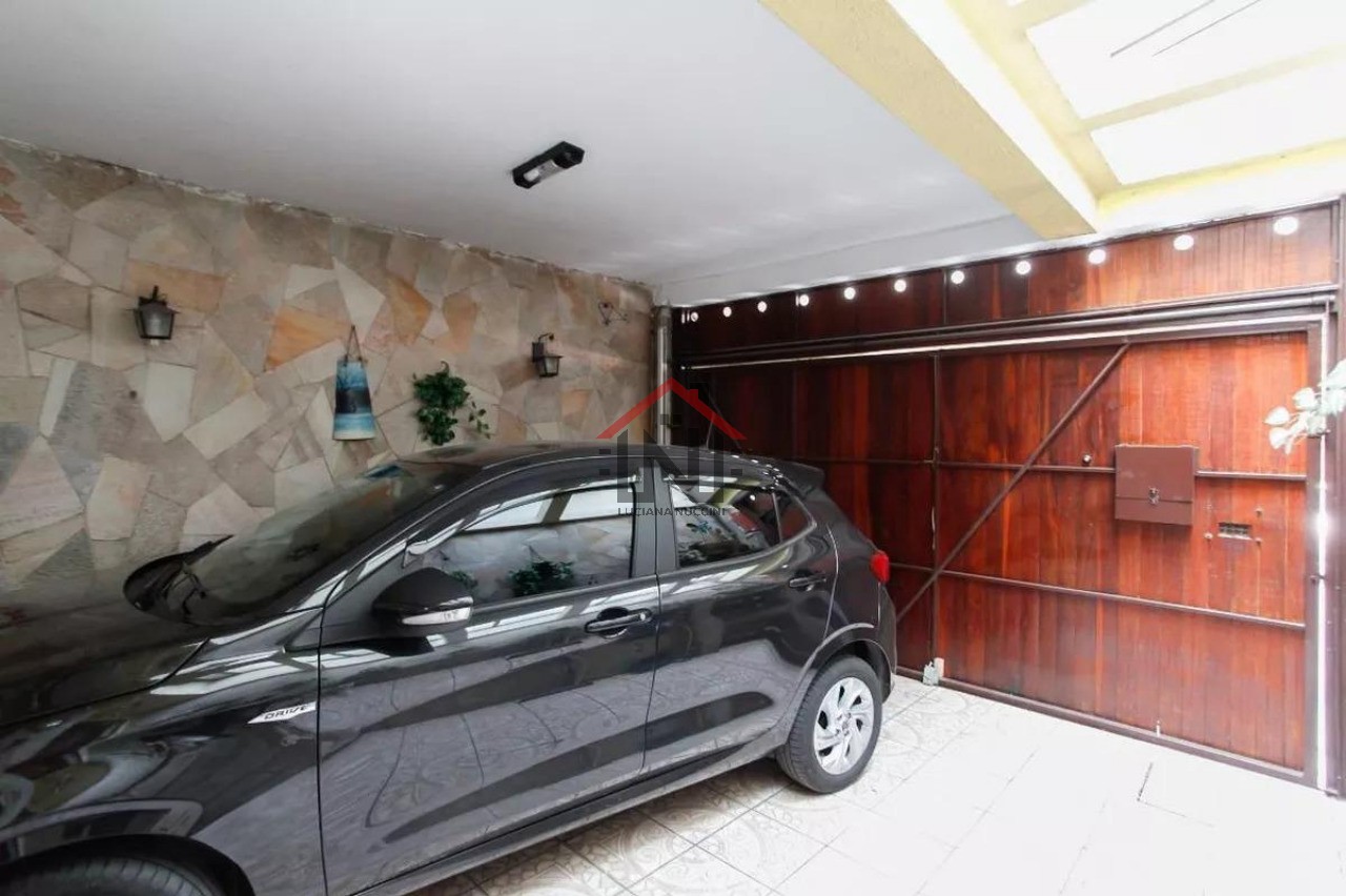 Casa à venda em São Paulo-SP, Parque Jabaquara: 3 quartos, 4 banheiros, 2 vagas, 189 m². Encontre seu lar dos sonhos!