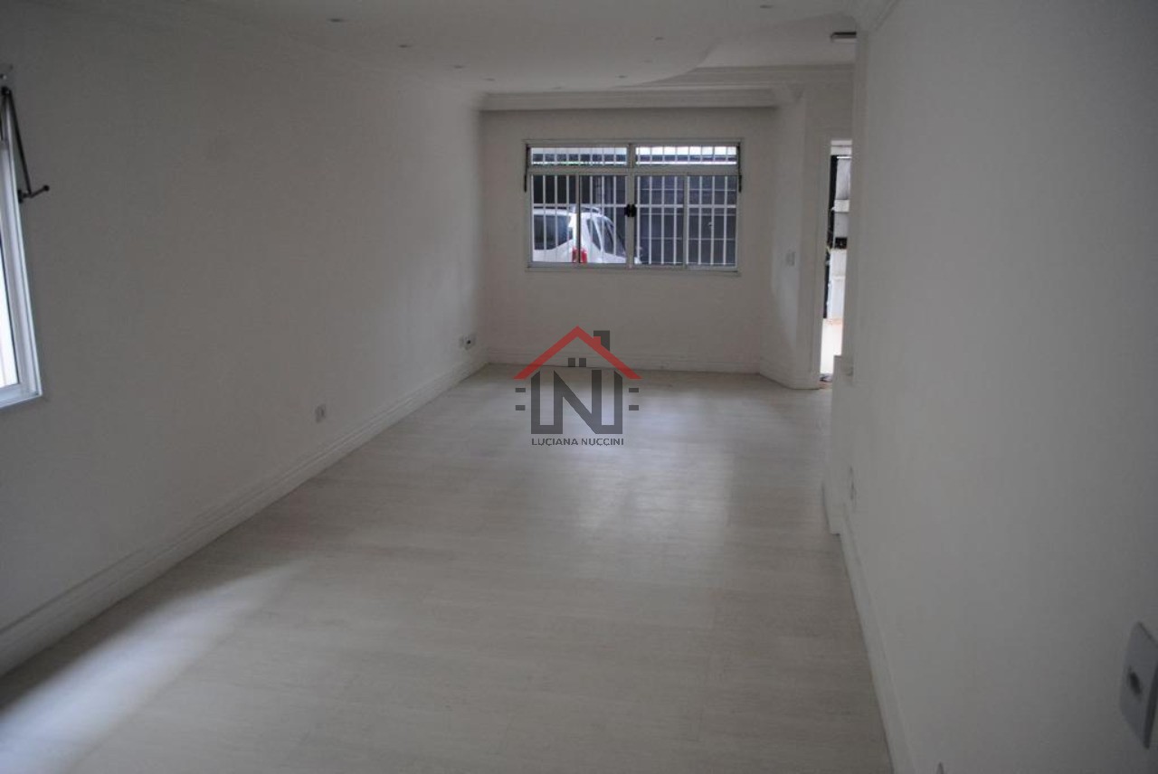 Imperdível oportunidade de adquirir casa com 3 quartos e 3 suítes na Vila Mariana, São Paulo!