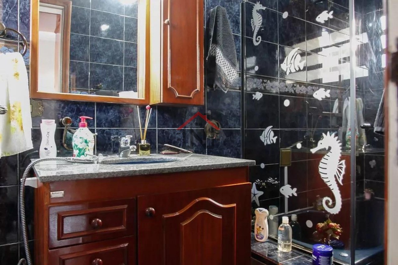 Casa à venda em São Paulo-SP, Parque Jabaquara: 3 quartos, 4 banheiros, 2 vagas, 189 m². Encontre seu lar dos sonhos!