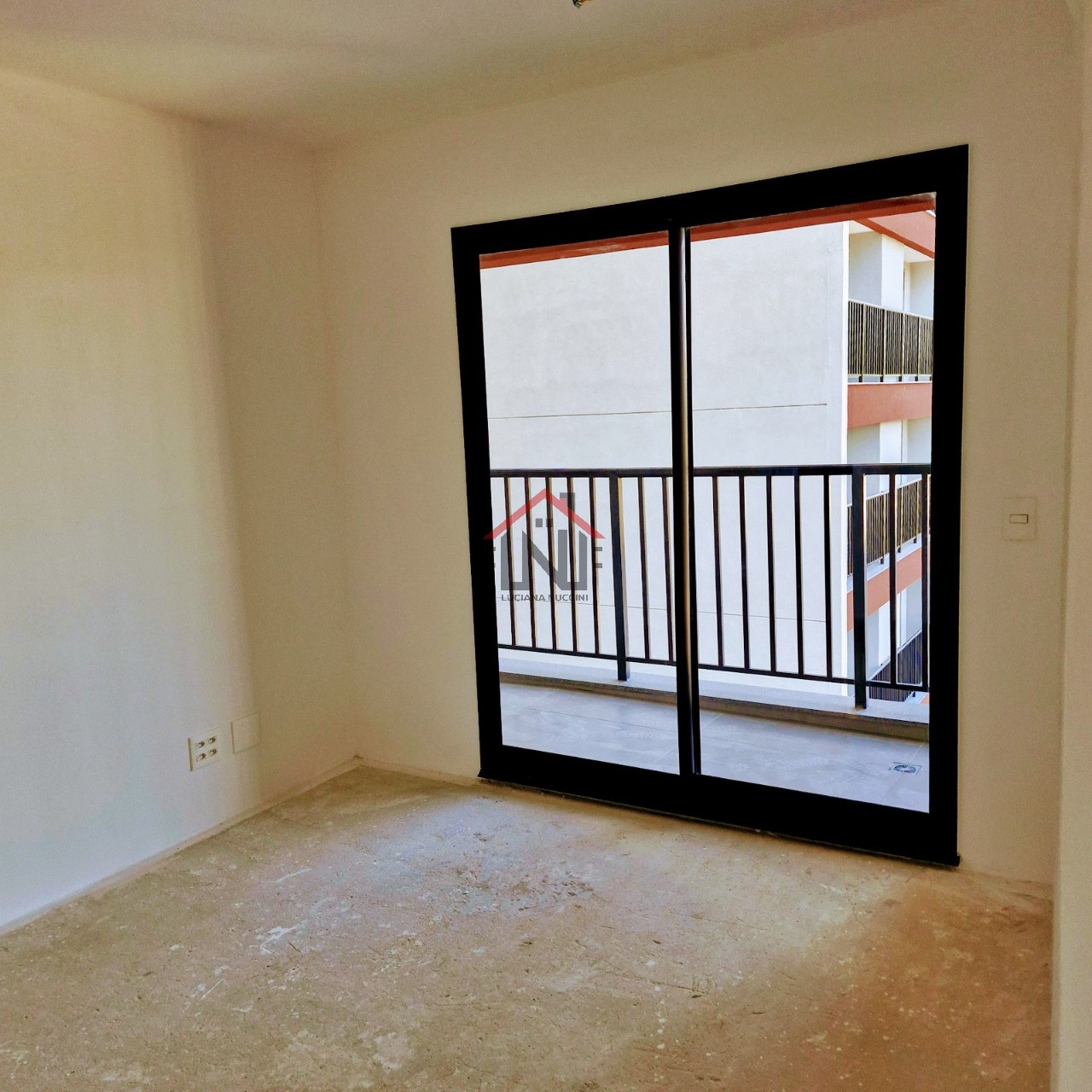 Oportunidade imperdível: Apartamento à venda em Pinheiros, São Paulo-SP, com 2 quartos, 1 sala, 1 banheiro e 46,53 m² de área.