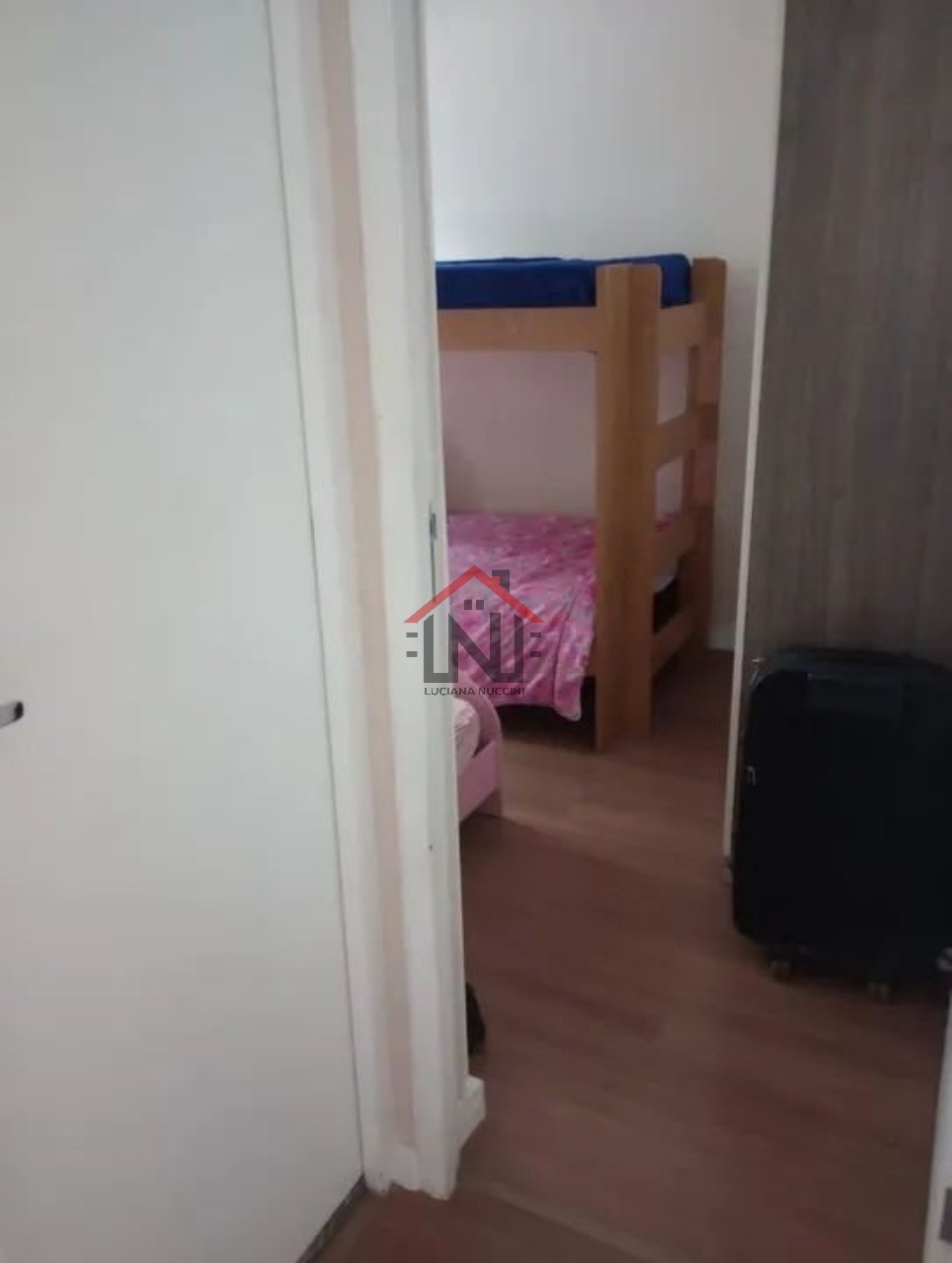 Apartamento para locação: 2 quartos, 1 sala, 1 banheiro, 1 v
