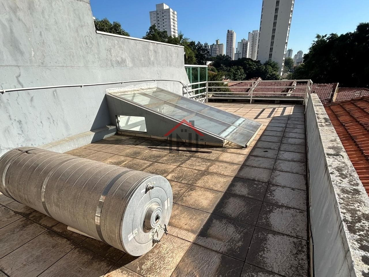 Imperdível Casa à Venda na Vila Mariana, São Paulo-SP: 3 Quartos, 3 Suítes, 1 Sala, 4 Banheiros, 6 Vagas de Garagem, 243m².