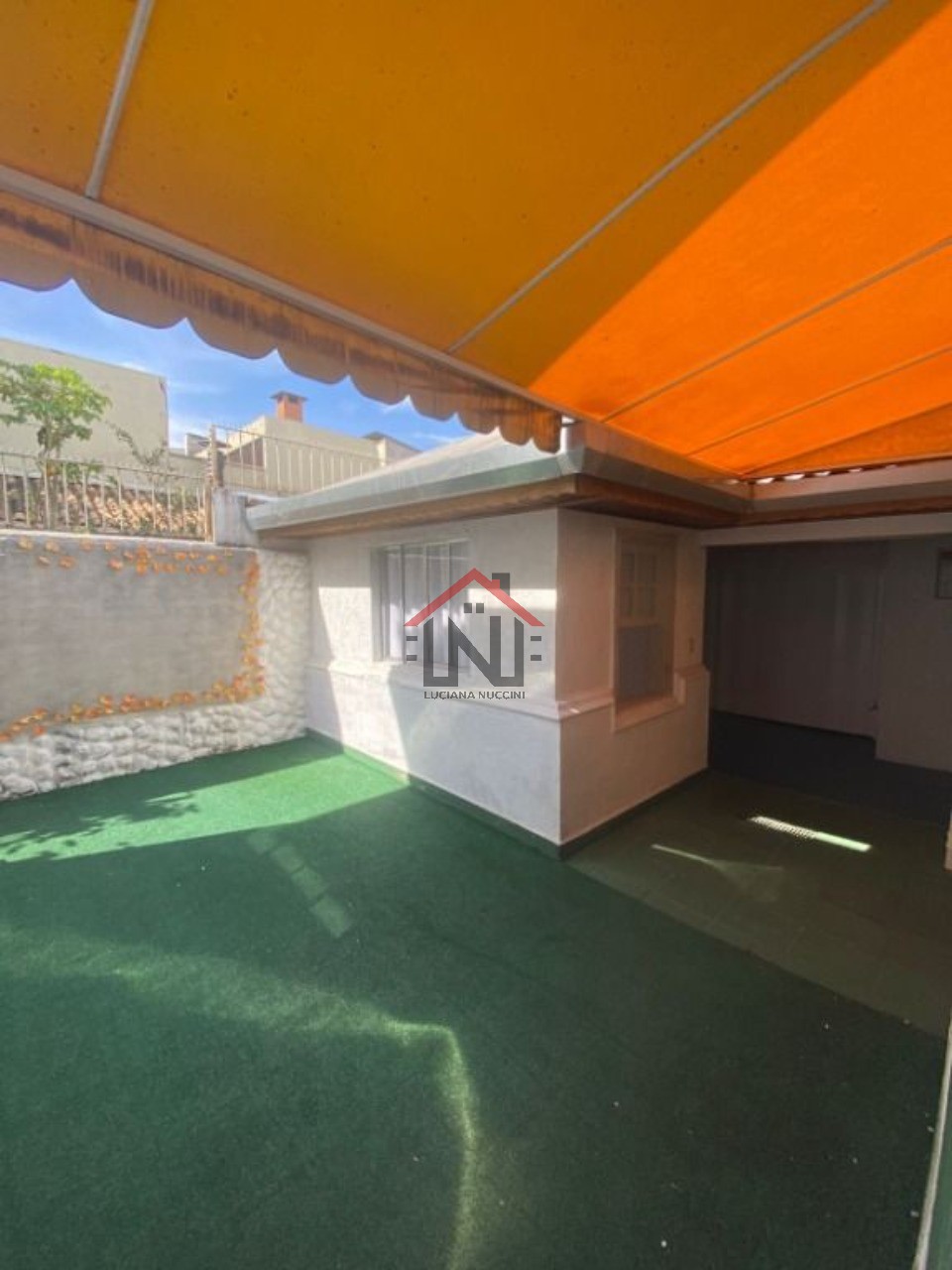 Imperdível: Casa à venda em São Paulo-SP, Vila Mariana. 3 quartos, 4 banheiros, 5 vagas de garagem e 360m² de área!