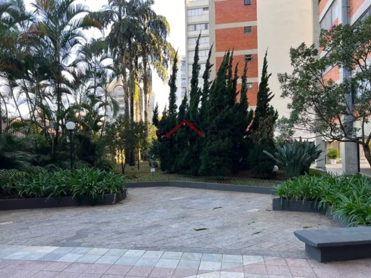 Apartamento para locação na Vila Mariana, São Paulo-SP: 2 quartos, 2 banheiros, 1 vaga de garagem, 76m² de área. Venha conhecer!