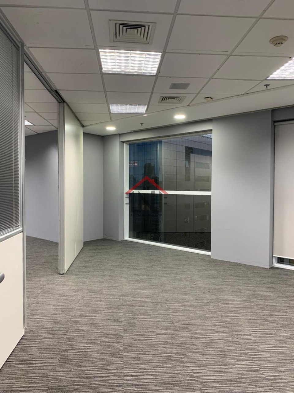 Conjunto Comercial de Alto Padrão na Vila Olímpia - São Paulo-SP 1 sala, 6 banheiros, 11 vagas de garagem, 373 m²