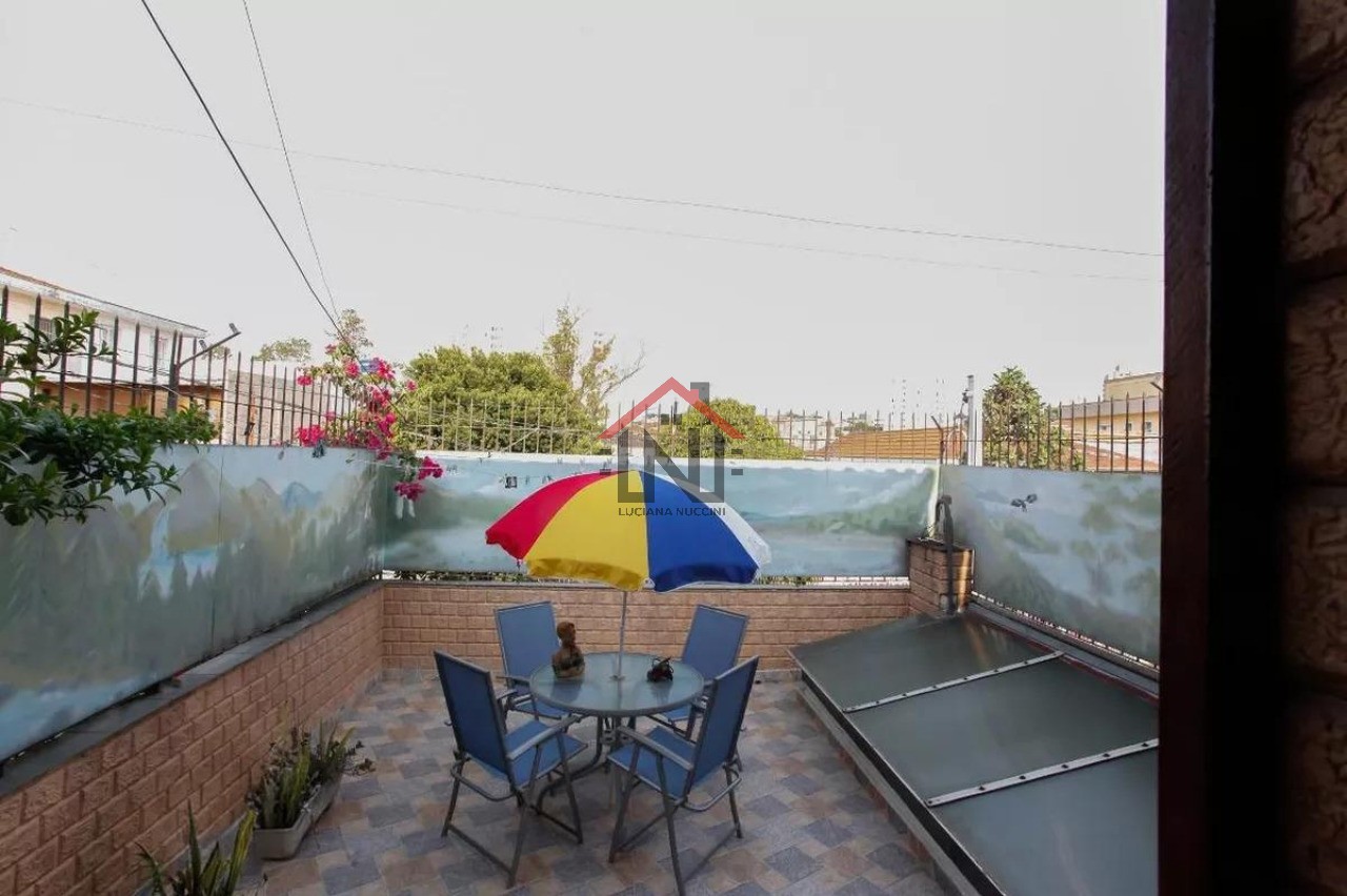 Casa à venda em São Paulo-SP, Parque Jabaquara: 3 quartos, 4 banheiros, 2 vagas, 189 m². Encontre seu lar dos sonhos!