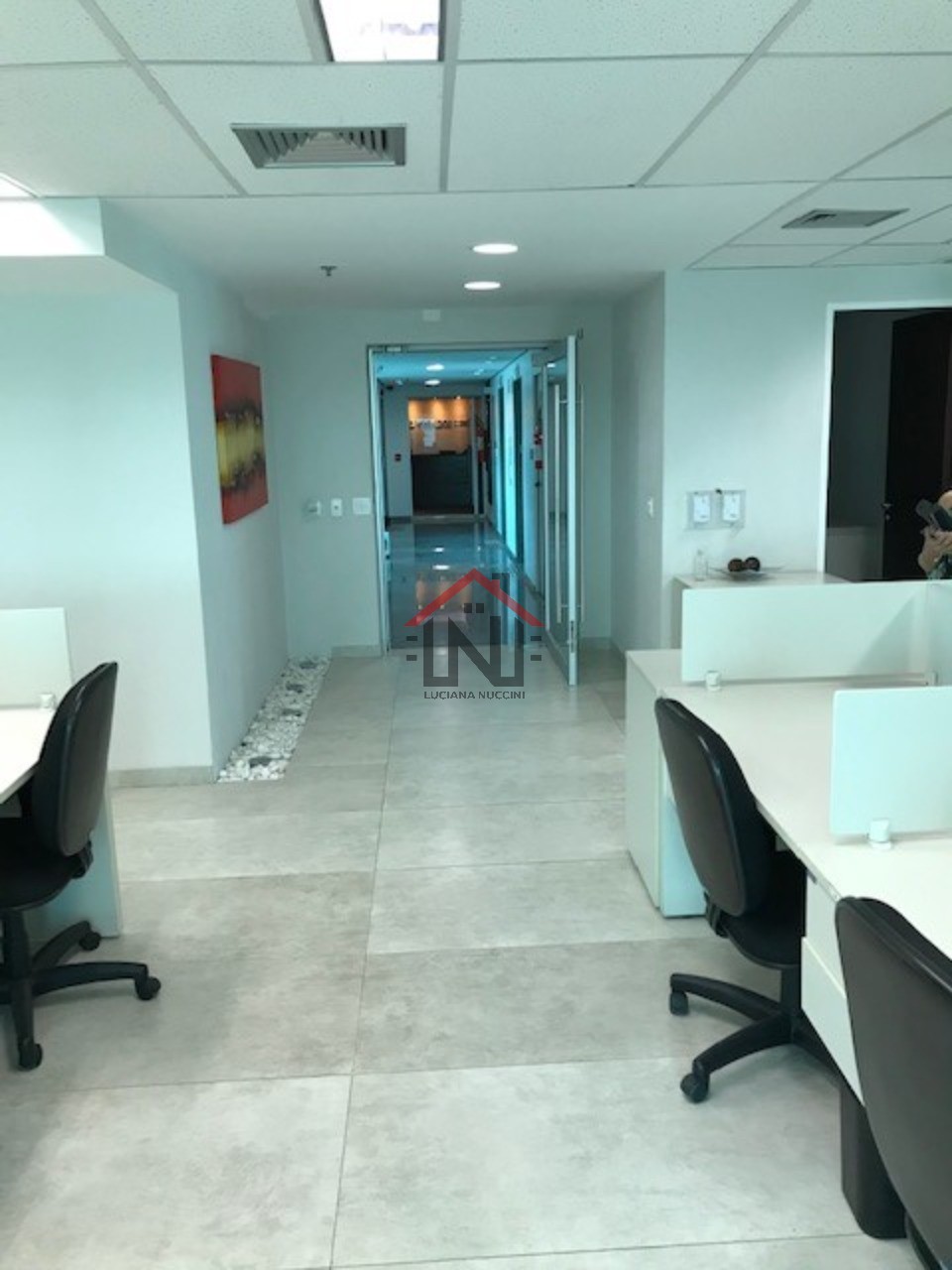 Conjunto Comercial de Alto Padrão com 170m², 4 vagas na melhor localização de Indianópolis, São Paulo-SP!