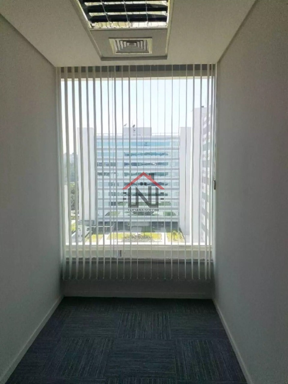 Excelente oportunidade de investimento em conjunto comercial