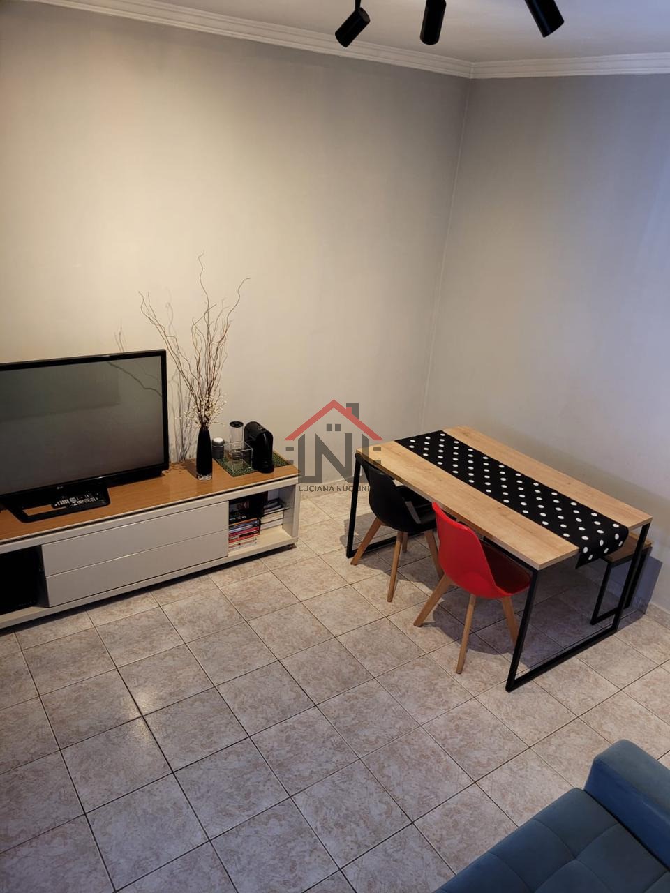 Imperdível residência à venda na Vila Liviero, São Paulo-SP: 3 quartos, 1 sala, 3 banheiros, 2 vagas de garagem, 170m².