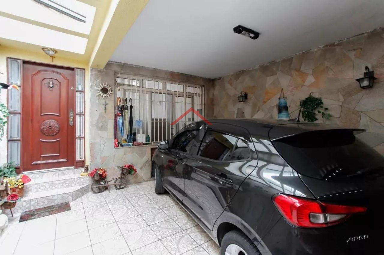 Casa à venda em São Paulo-SP, Parque Jabaquara: 3 quartos, 4 banheiros, 2 vagas, 189 m². Encontre seu lar dos sonhos!