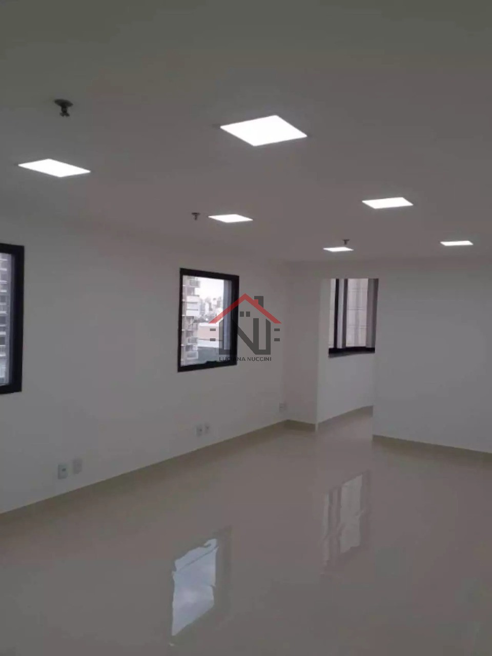 Imóvel à venda ou locação em Indianópolis, São Paulo-SP: 6 banheiros, 3 vagas, 124m² de área. Confira!