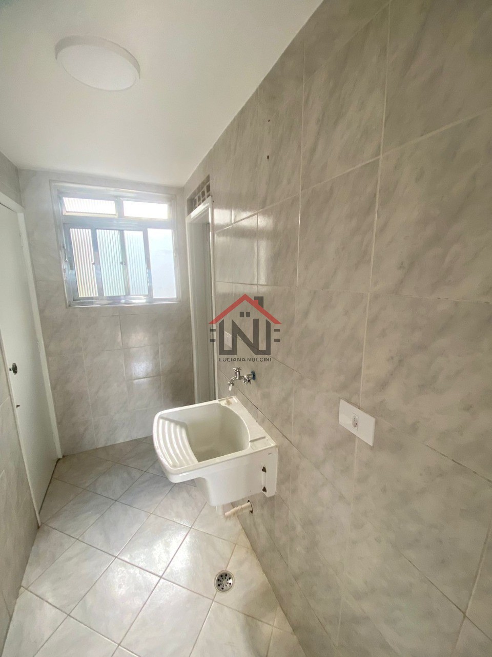 Aluguel de Apartamento em Pinheiros, São Paulo-SP: 2 quartos, 1 sala, 1 banheiro, 1 vaga e 62m² de pura praticidade!