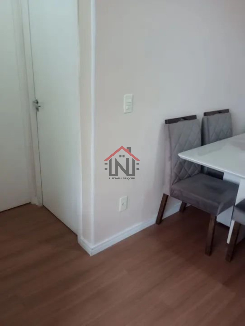Apartamento para locação: 2 quartos, 1 sala, 1 banheiro, 1 v