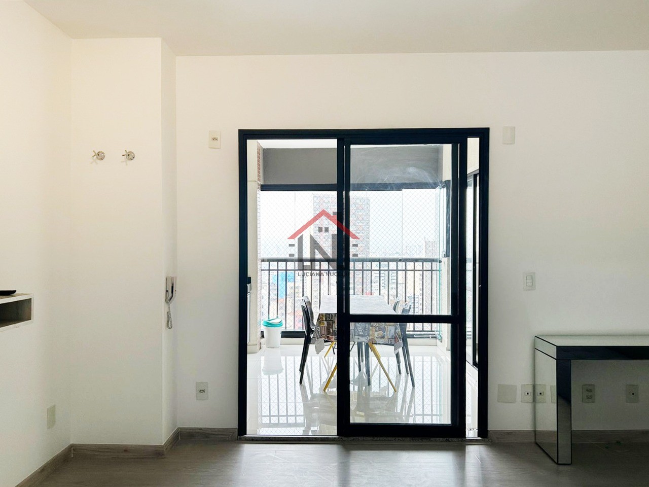Apartamento para Locação na Bela Vista, São Paulo-SP: 2 quartos, 1 banheiro, 1 vaga de garagem, 58m² de área. Confira agora!