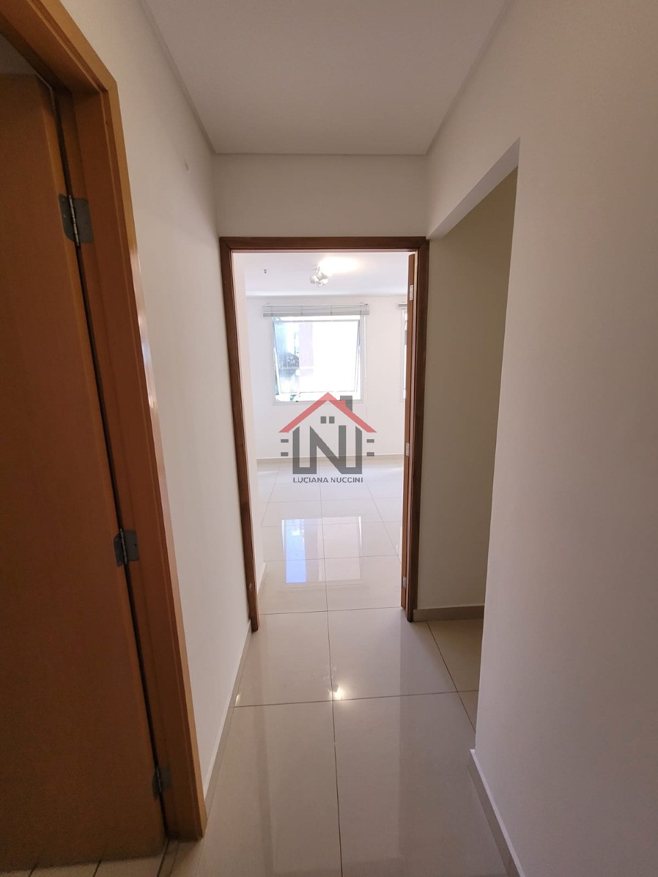 Conjunto Comercial à Venda em São Paulo-SP, na Bela Vista: 2 Banheiros, 1 Vaga de Garagem, 32m² de Área