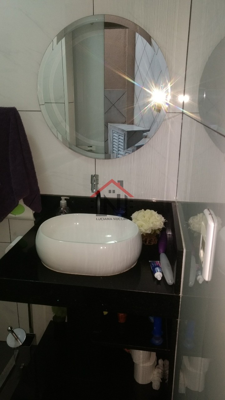 Casa de luxo à venda em São Paulo-SP, Sacomã: 4 quartos, 1 suíte, 1 sala, 3 banheiros, 4 vagas, 500m². Venha conferir!