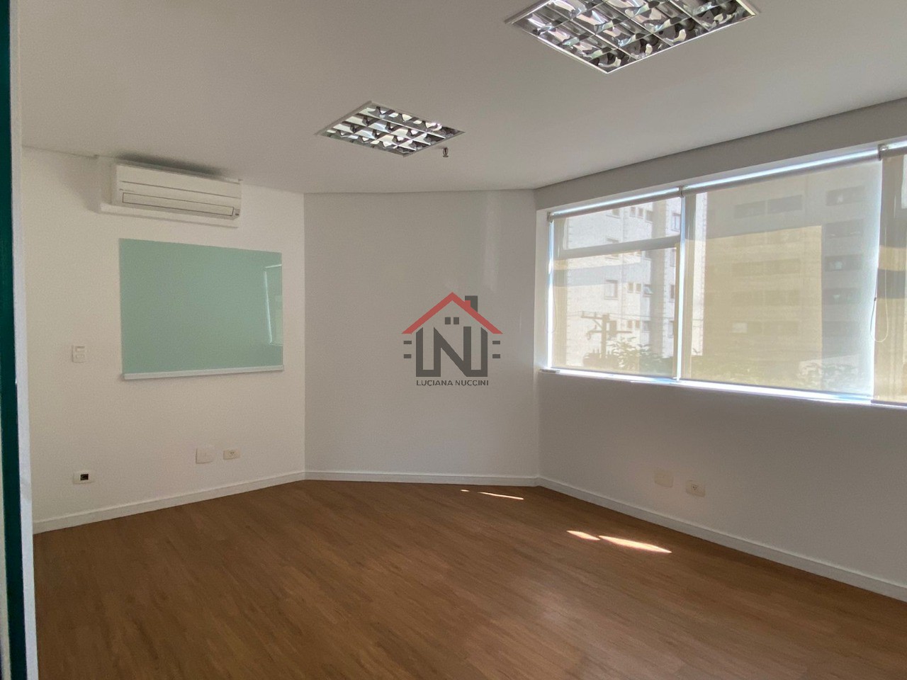 Conjunto Comercial de Luxo na Vila Olímpia: A Oportunidade Perfeita para o seu Negócio em São Paulo-SP!