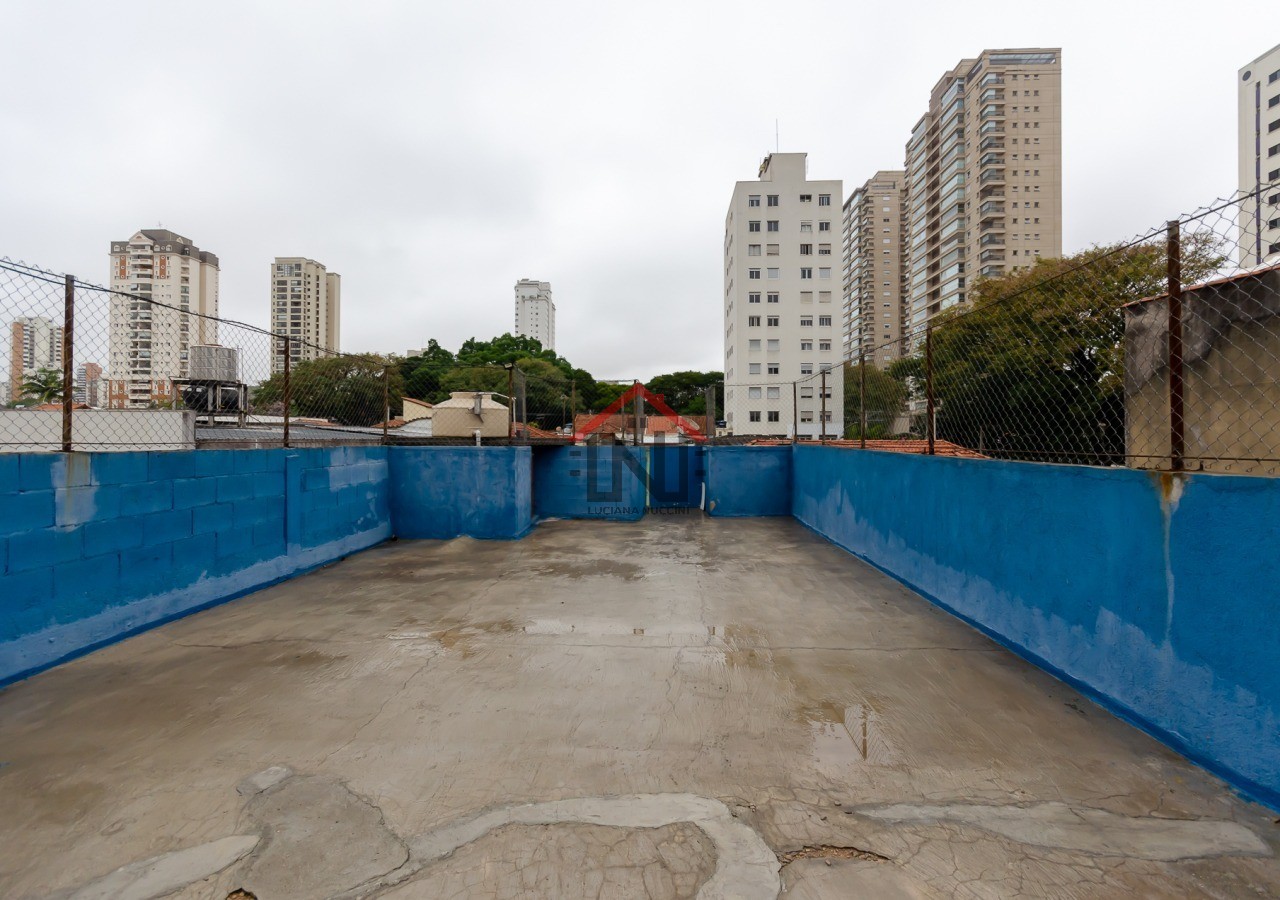 Aluguel de Casa com 3 Quartos e 1 Suíte na Vila Romana, São Paulo-SP: Espaço e Conforto em 230m²!