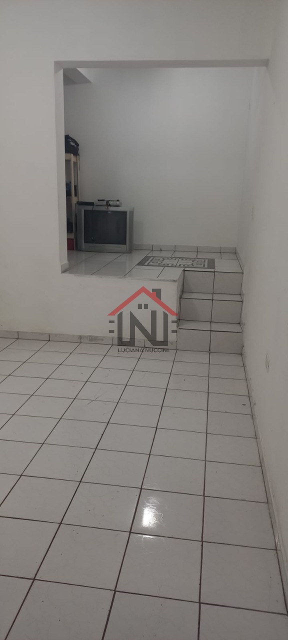 Imperdível: Casa à venda em Parque Bristol, São Paulo-SP, com 2 quartos, 2 banheiros, 2 vagas de garagem e 140m².