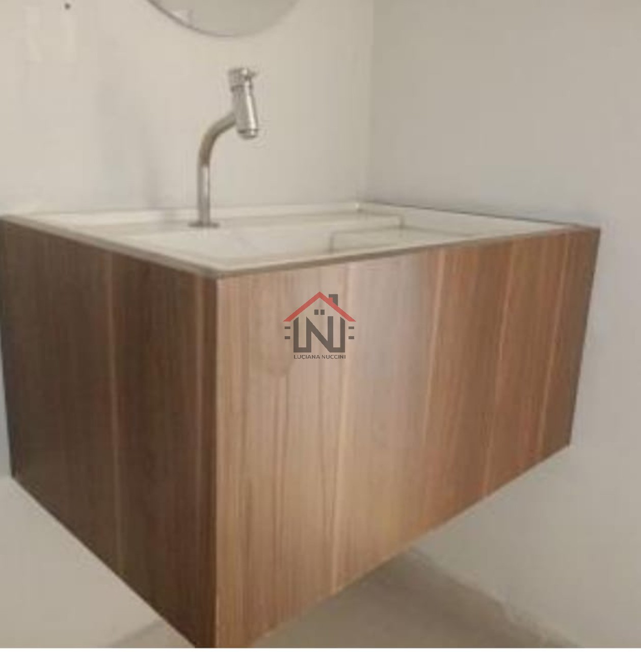 Imperdível oportunidade: Casa comercial à venda em Indianópolis, São Paulo-SP! 2 quartos, 1 banheiro, 100m² de área.