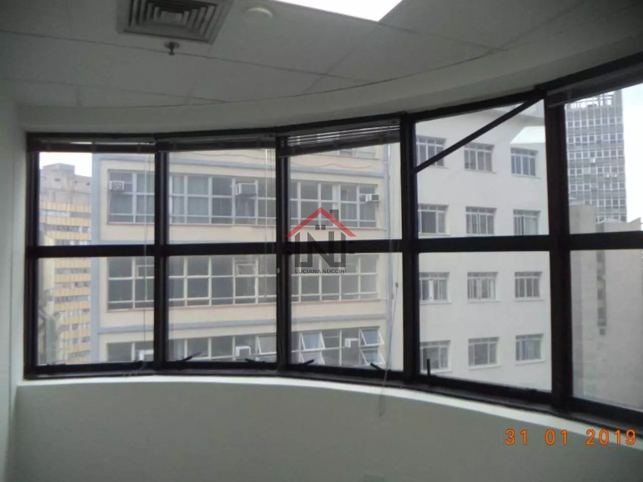Conjunto Comercial de Alto Padrão na Vila Buarque, São Paulo-SP: 377m², 4 Banheiros e 10 Vagas de Garagem! Venha Conferir!
