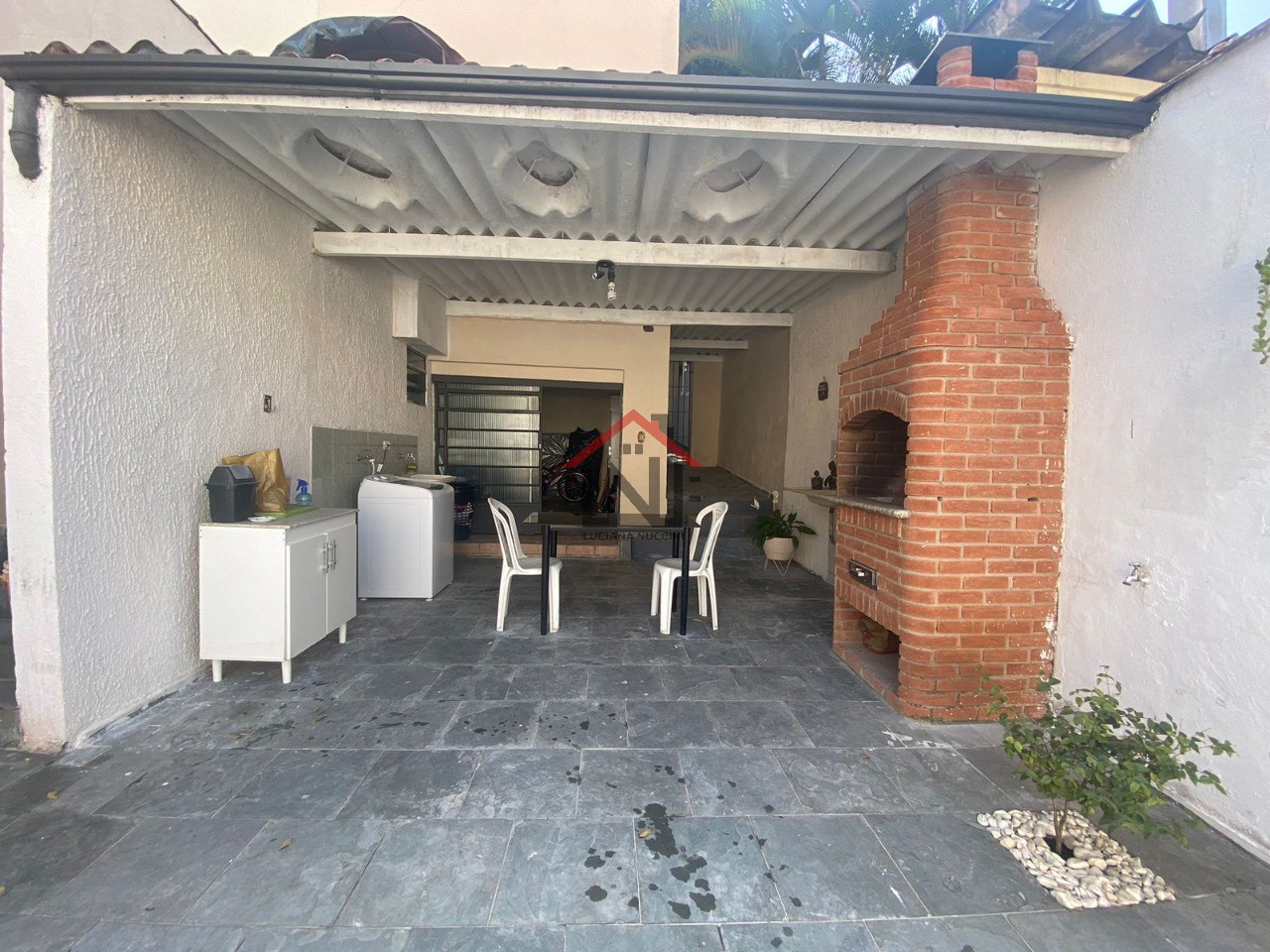 Casa à venda em São Paulo-SP, Jardim da Glória: 2 quartos, 1 sala, 1 banheiro, 2 vagas de garagem, 155m² de área!
